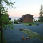 Lake view cabin
